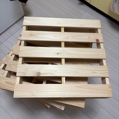 並べてベッドになるスノコの画像