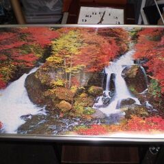 ジグソーパズル 竜頭の滝　額入り　額大きさ　縦51㎝横74㎝の画像