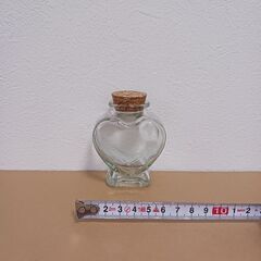 【新品】コルク瓶　ハート型の画像