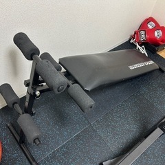 腹筋トレーニング器具