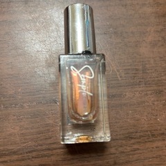 爪を綺麗にするネイルの画像