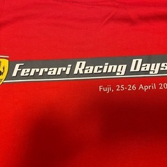【未使用】FerrariとプリントされたＴシャツの画像