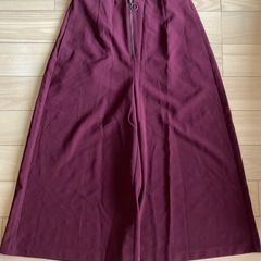 【✨上下セット売り✨】GUワイドパンツ（パンツスカート）&花柄レースの半袖トップスの画像