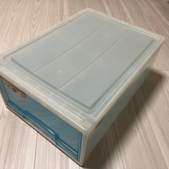 衣装ケースの画像