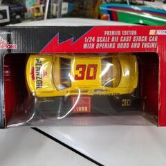 格安👀‼️ジョニー・ベンソン レーシングチャンピオンズ 1996年版 NASCAR 1:18 ダイキャストカー#30 ペンゾイルの画像