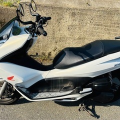 ホンダ PCX125 JF28  ホワイト