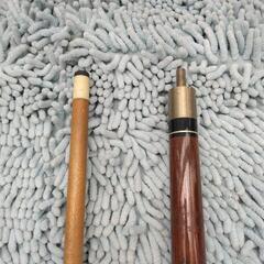 ④ビリヤードキューの画像
