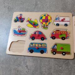 木製　動物　乗り物　パズルの画像