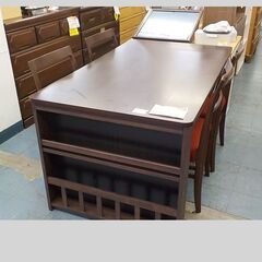 ID：640245　食卓５点セット（イス１脚割れ有）