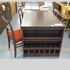 ID：640245　食卓５点セット（イス１脚割れ有）の画像