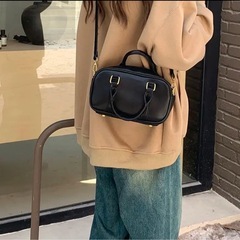新品未使用ショルダーバッグの画像