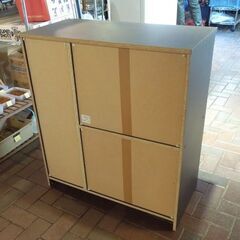 食器棚 キッチン収納 キャビネット 収納棚 リビングボード ダークブラウン 幅79.5cm 高さ89cm 札幌市東区 新道東店　の画像