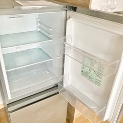 2ドア冷蔵庫の画像