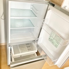 2ドア冷蔵庫の画像