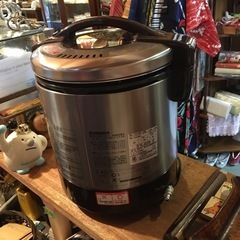 【未使用品】リンナイ ガス炊飯器 10合【F00954】の画像