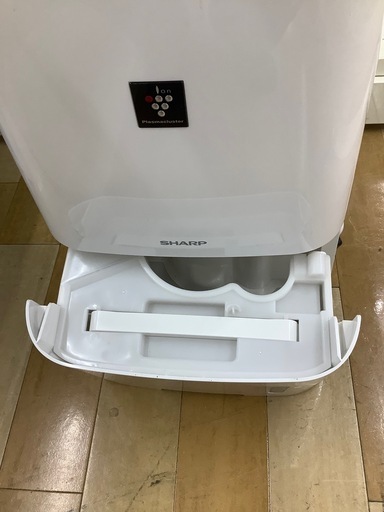 【トレファク　ラパーク岸和田店】除湿機　SHARP 2018年製　