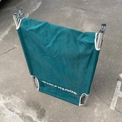 キャンプ用ベッドの画像