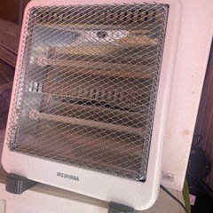 アイリスオーヤマ　電気ストーブ