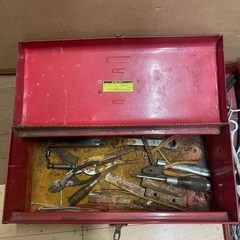工具と工具箱　錆やキズありの画像