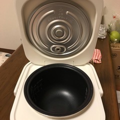 炊飯器の画像