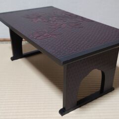 鎌倉彫　ローテーブルの画像