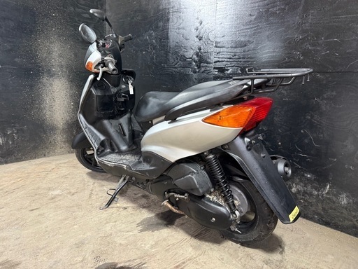 ★支払総額5.8万円★関東即日配送可能！ 全車走行テスト済みです！ ヤマハ シグナス1型 シルバー SE12J 人気のシグナス！ 国内1型キック付き！ リアキャリア付き！ ちょっとした足に♪