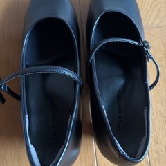 黒　　パンプス