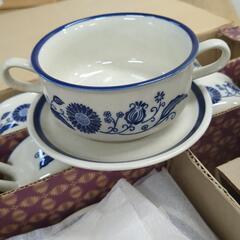スープとグラタン皿の画像
