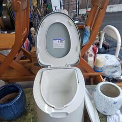 ポータブルトイレ中古の画像