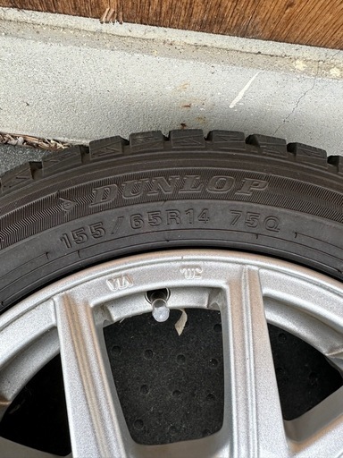 軽自動車用14インチスタッドレスタイヤホイール4本セットナット付き
