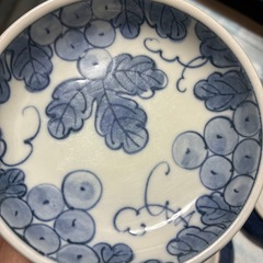 皿  5枚で100円の画像