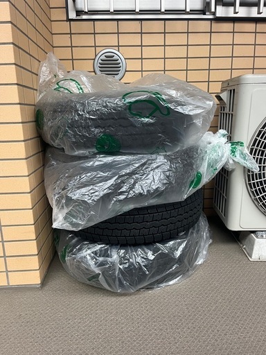 スタッドレス DUNLOP 4本セット 