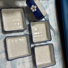 皿 5枚で300円