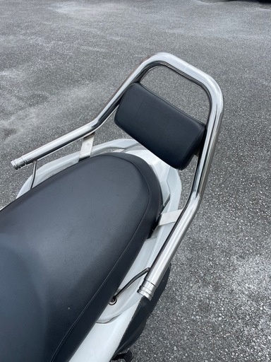 【キャリア付きリアボックスと交換しませんか？】マジェスティs