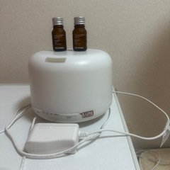 無印良品加湿器＋エッセンシャルオイルの画像