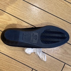 やわらかいパンプス　黒　未使用品 24、5cmの画像