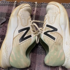 ニューバランス　サイズ23.5の画像
