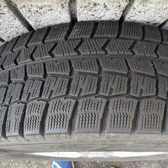 スタッドレスタイヤ、アルミホイールセットの画像