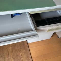 オフィスデスク中古の画像
