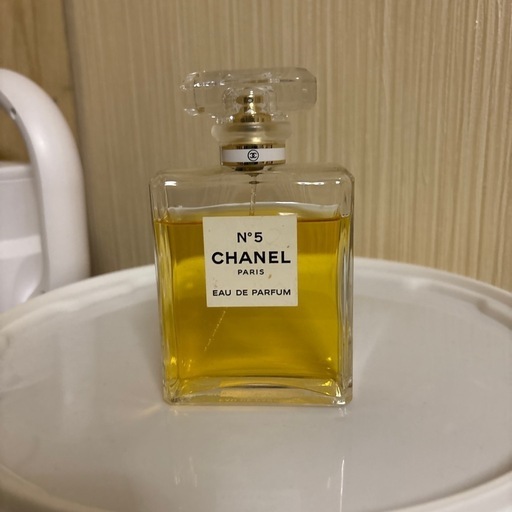 値下げしました。　　
シャネル　NO5