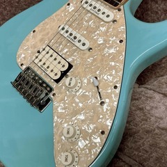 VINTAGE エレキギター ミントブルー系 弾きやすいギターです◆取りに来て頂ける方♪の画像