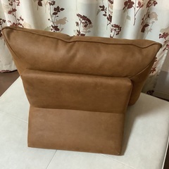 在庫4点まであり　関家具　アルフレードⅡ 背クッション ロータイプ 高さ42cm レザーテックス バターブラウンの画像