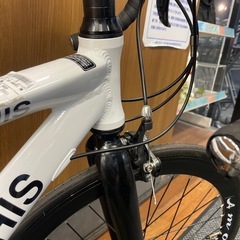 ジュニアロードバイク graphis の画像