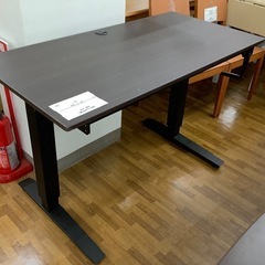 90分の無料軽トラック貸出サービス！ニトリ 昇降デスク(手動)