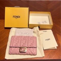FENDI フェンディ　財布　ピンク