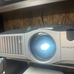 HITACHI 液晶プロジェクター　CP-X605   天吊り金具付き