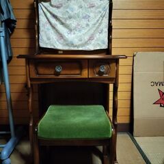 カリモク　ドレッサーの画像