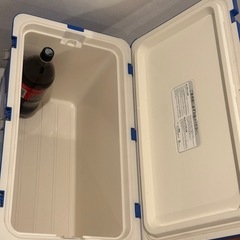 大型クーラーボックスの画像