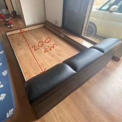 ベッドフレームの画像