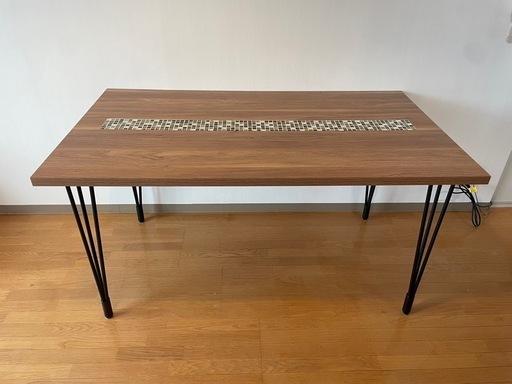 ダイニングテーブル